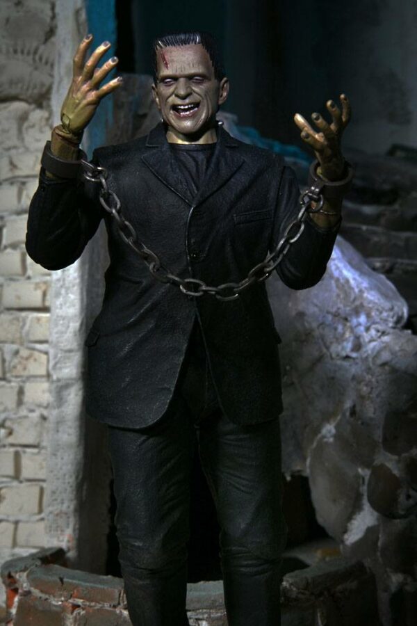 Universal Monsters Figura Ultimate Frankenstein's Monster (Color) 18 cm - Imagen 6