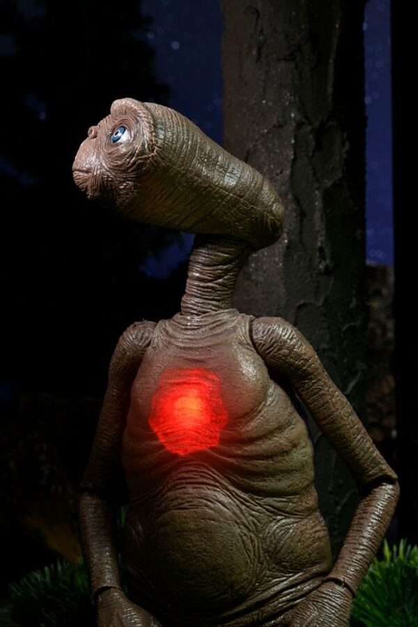 ULTIMATE DELUXE E.T. CON PECHO LED 40 ANIV... - Imagen 5