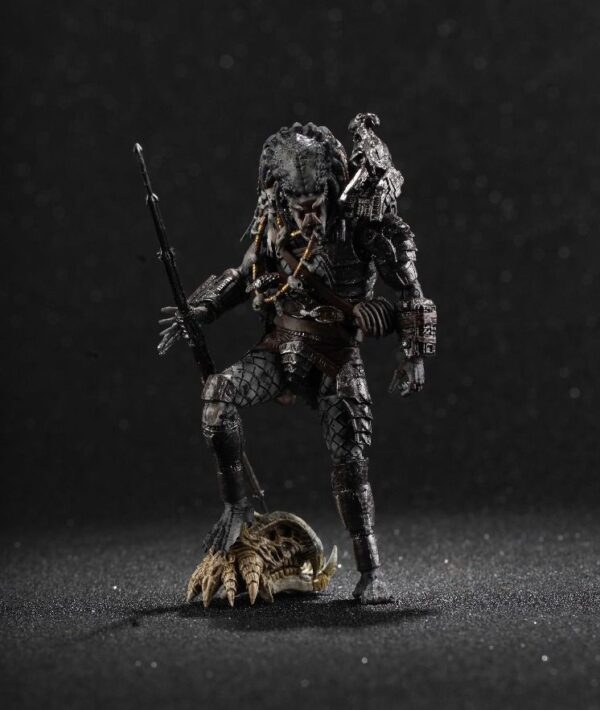 PREDATOR ELDER VER. 2 FIGURA 1/18 SCALE PREVIEWS EXCLUSIVE PREDATOR 2 - Imagen 2