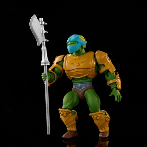 Masters of the Universe Origins Figuras Eternian Guard Infiltrator 14 cm - Imagen 4