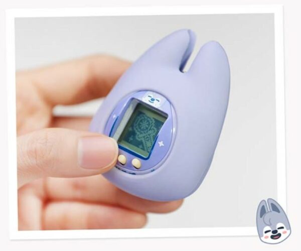 [PRE-ORDER] Stray Kids – SKZOO TAMAGOTCHI & CASE SET - Imagen 3